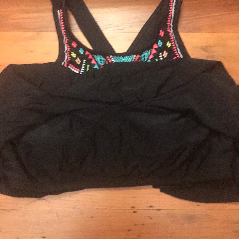 Xhileration Ruffle Swing Top! - Picture 3 of 6